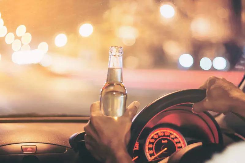 Алкоголь и вождение: опасные последствия и законные наказания