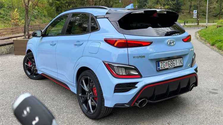 Hyundai Kona N: рекорды скорости и смелый дизайн.